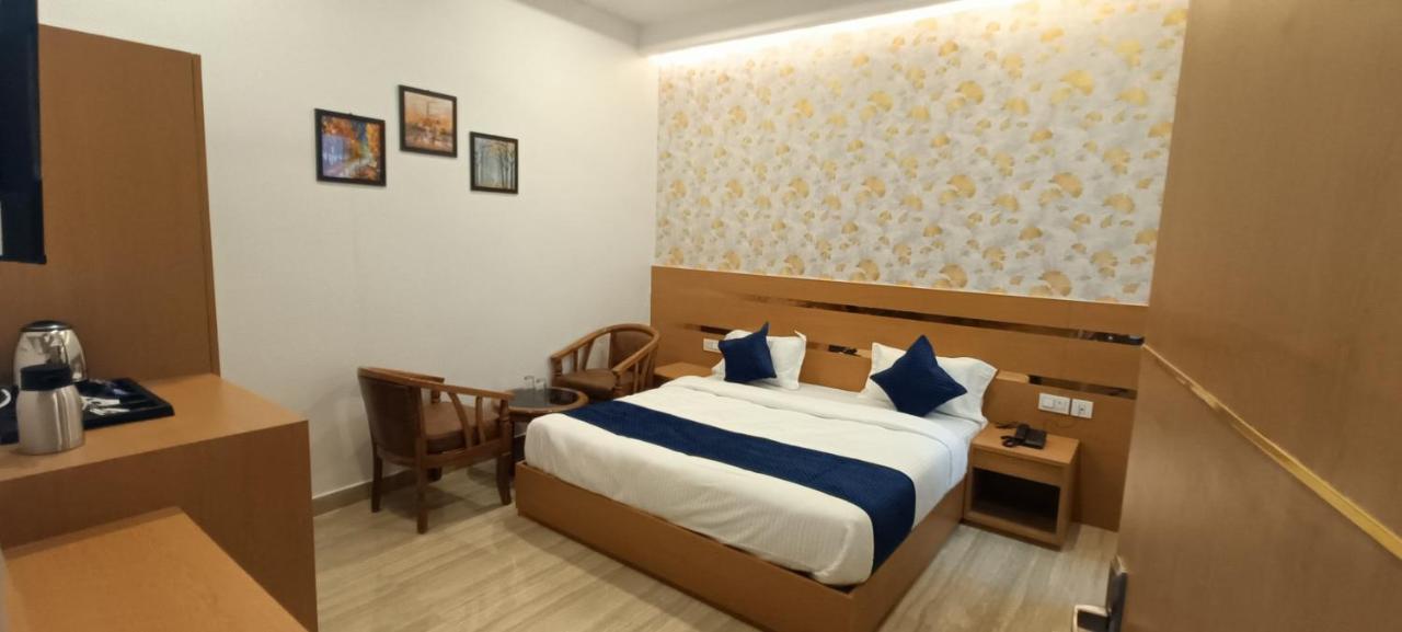 Hotel Royal Casa Лакхнау Екстер'єр фото