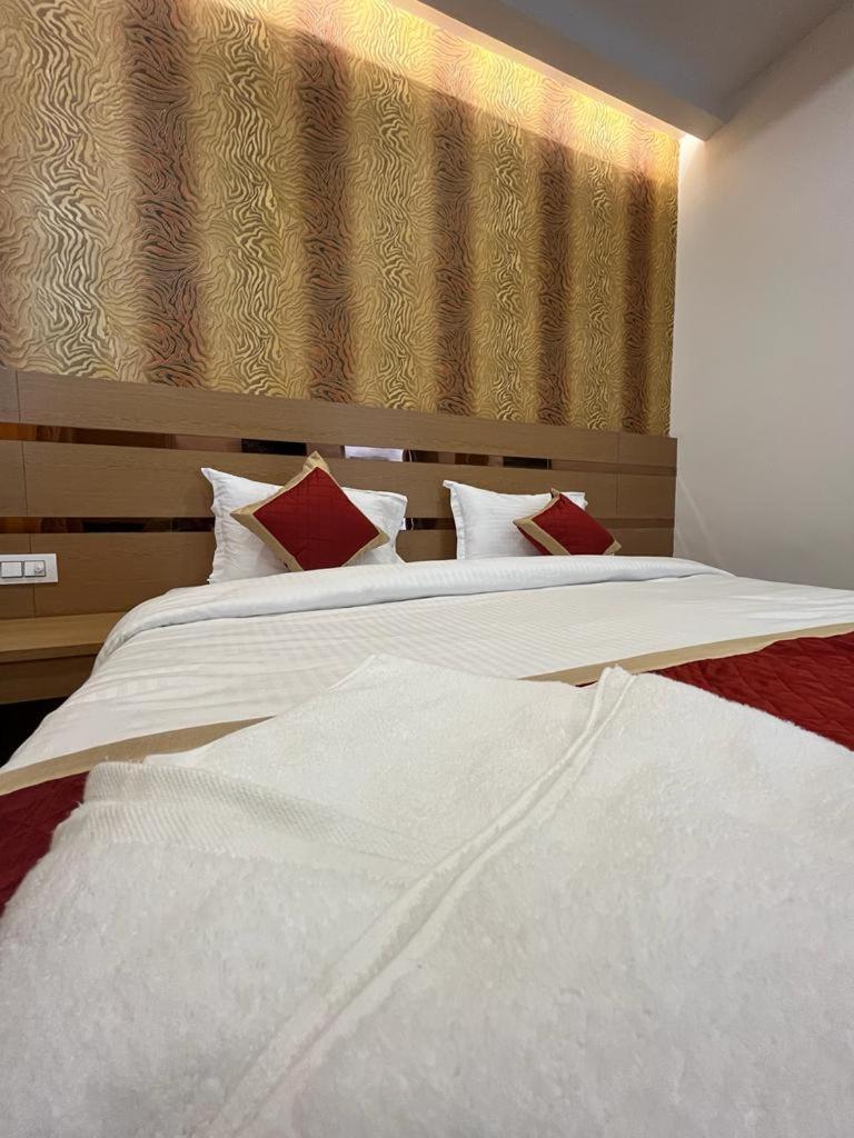 Hotel Royal Casa Лакхнау Екстер'єр фото